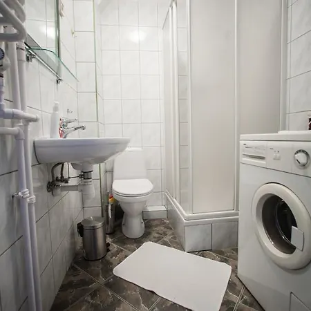 Apartment Zlota 60 *